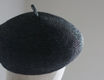 Load image into Gallery viewer, Grosgrain black straw beret natural straw beret グログラン　黒麦のベレー
