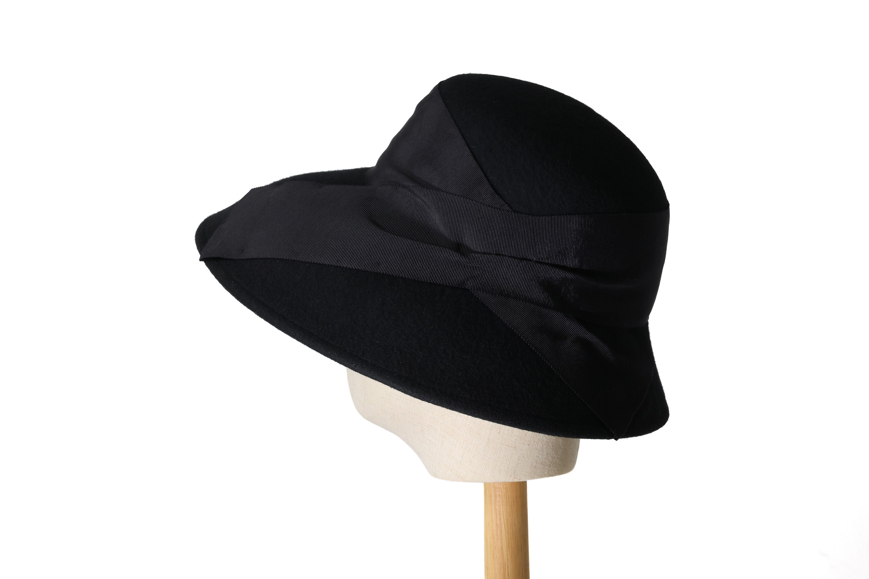 Grosgrain Cecil Black curved brim Audrey Hat Felt Black Hat