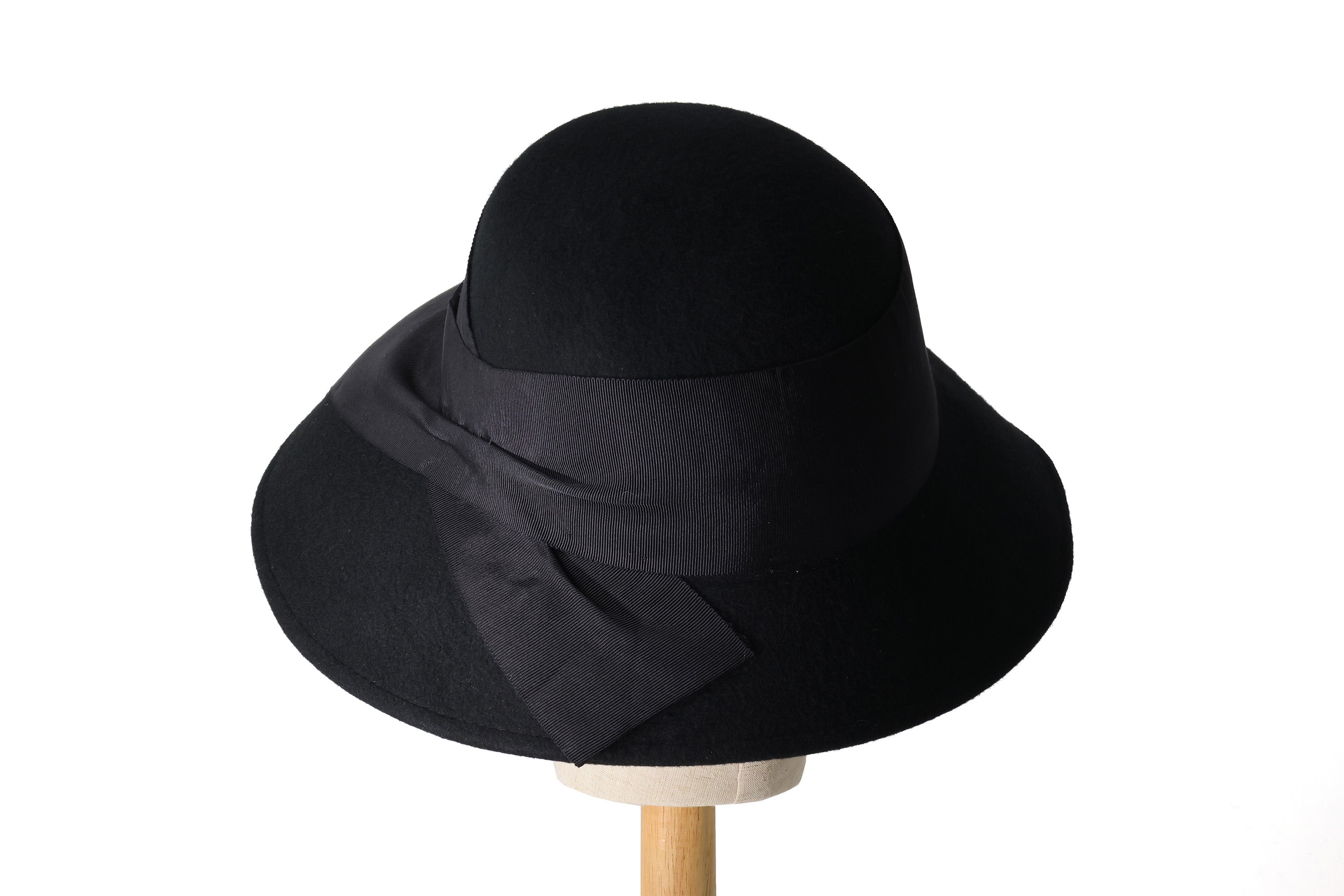 Grosgrain Cecil Black curved brim Audrey Hat Felt Black Hat