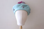 Cargar imagen en el visor de la galería, Grosgrain wool 100% pompom berets in mint
