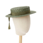 Load image into Gallery viewer, Khaki Green shallow boater hat trimmed with grosgrain authentic straw hat by Grosgrain 草色のカンカン帽　浅いボーター　ヴィヴィアン
