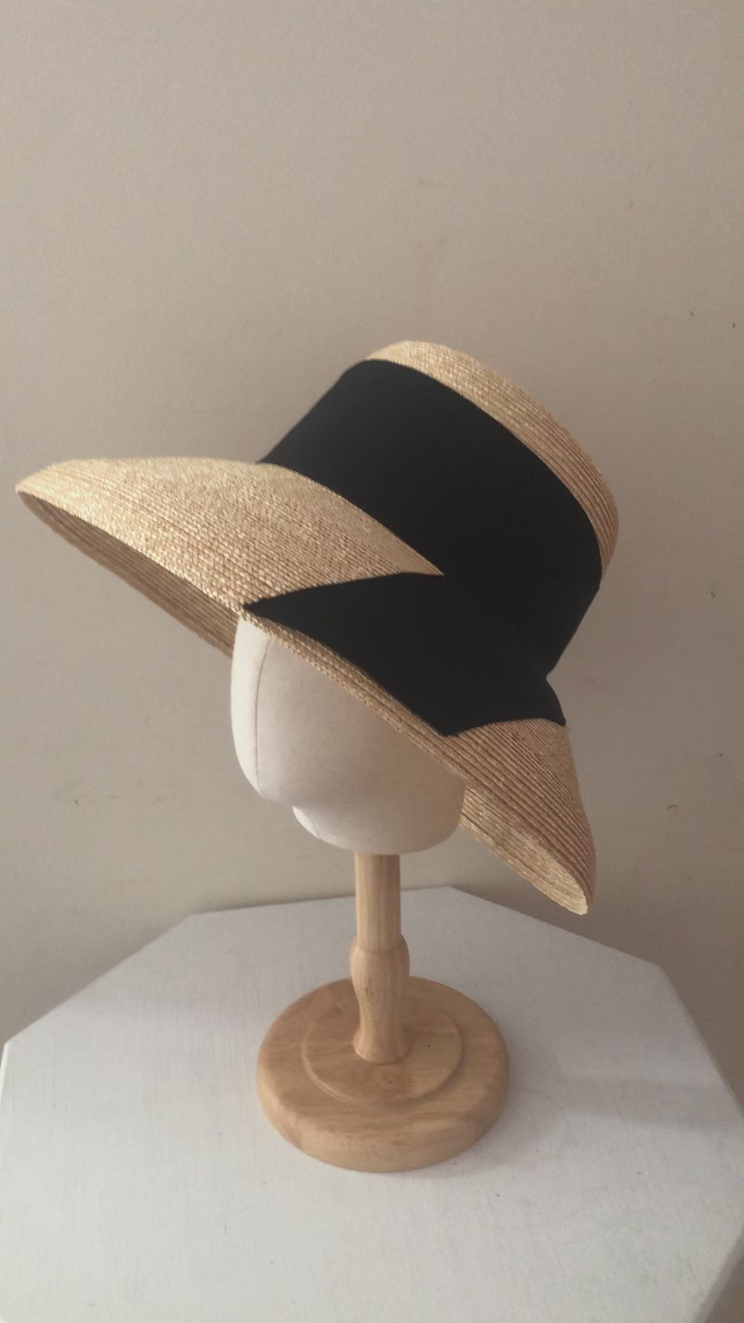 Wide Turned-down Brim Straw Hat Hepburn Style Holly