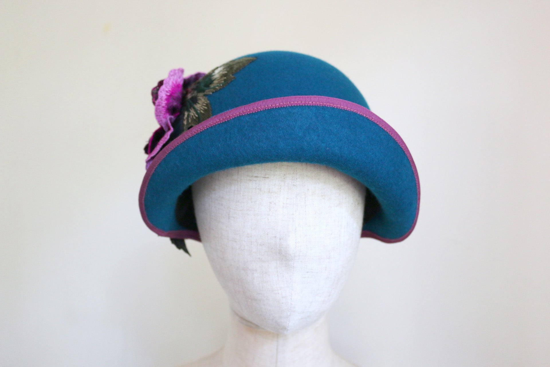 1920s Inspired Cloche Sea Green with Magenta Rose