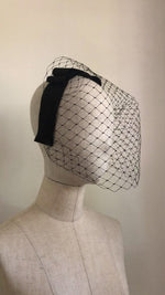 Load and play video in Gallery viewer, Black Bow &amp; Veiling Headband -Grosgrain
