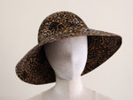 Cargar imagen en el visor de la galería, Leopard wool felt capeline
